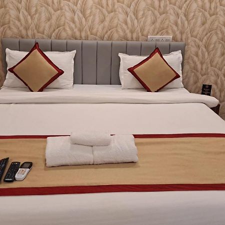 Hotel Stalwart Jajati بوهفانيشفار المظهر الخارجي الصورة