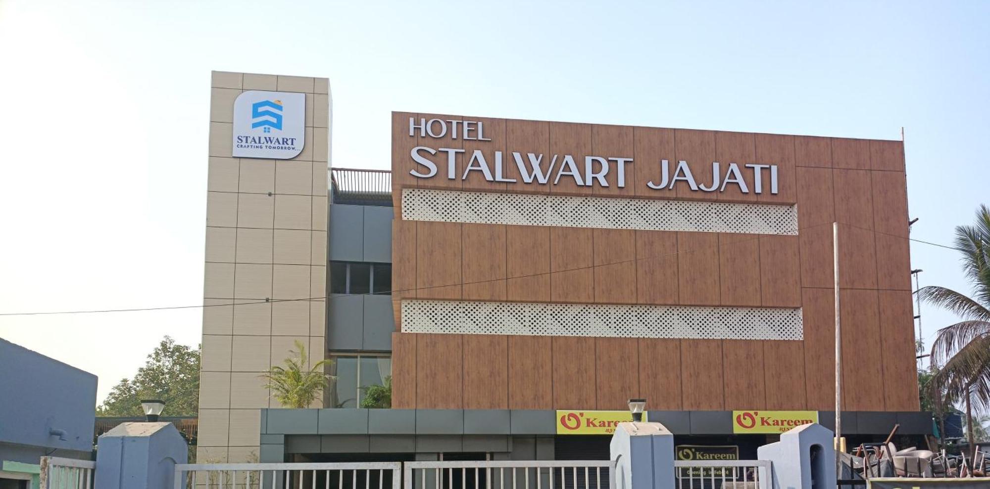 Hotel Stalwart Jajati بوهفانيشفار المظهر الخارجي الصورة